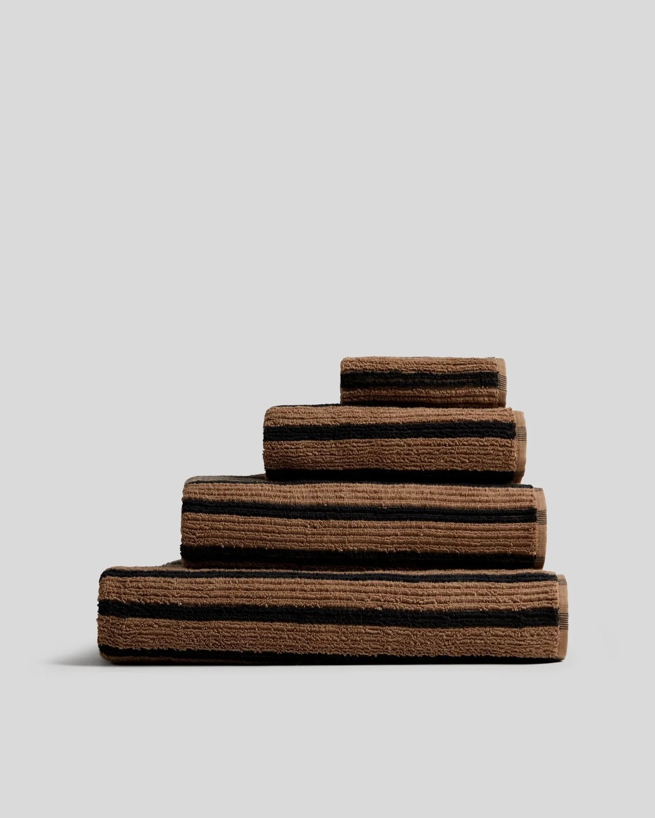 VELMORA® Organic Resort Stripe Towels 1