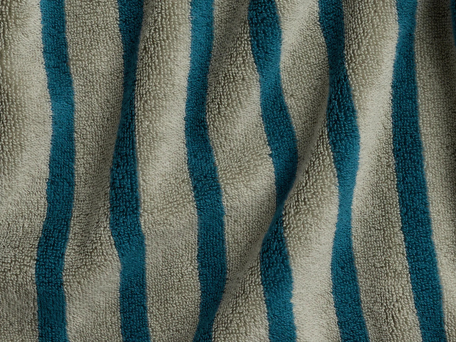 VELMORA® Terry Stripe Robe 3